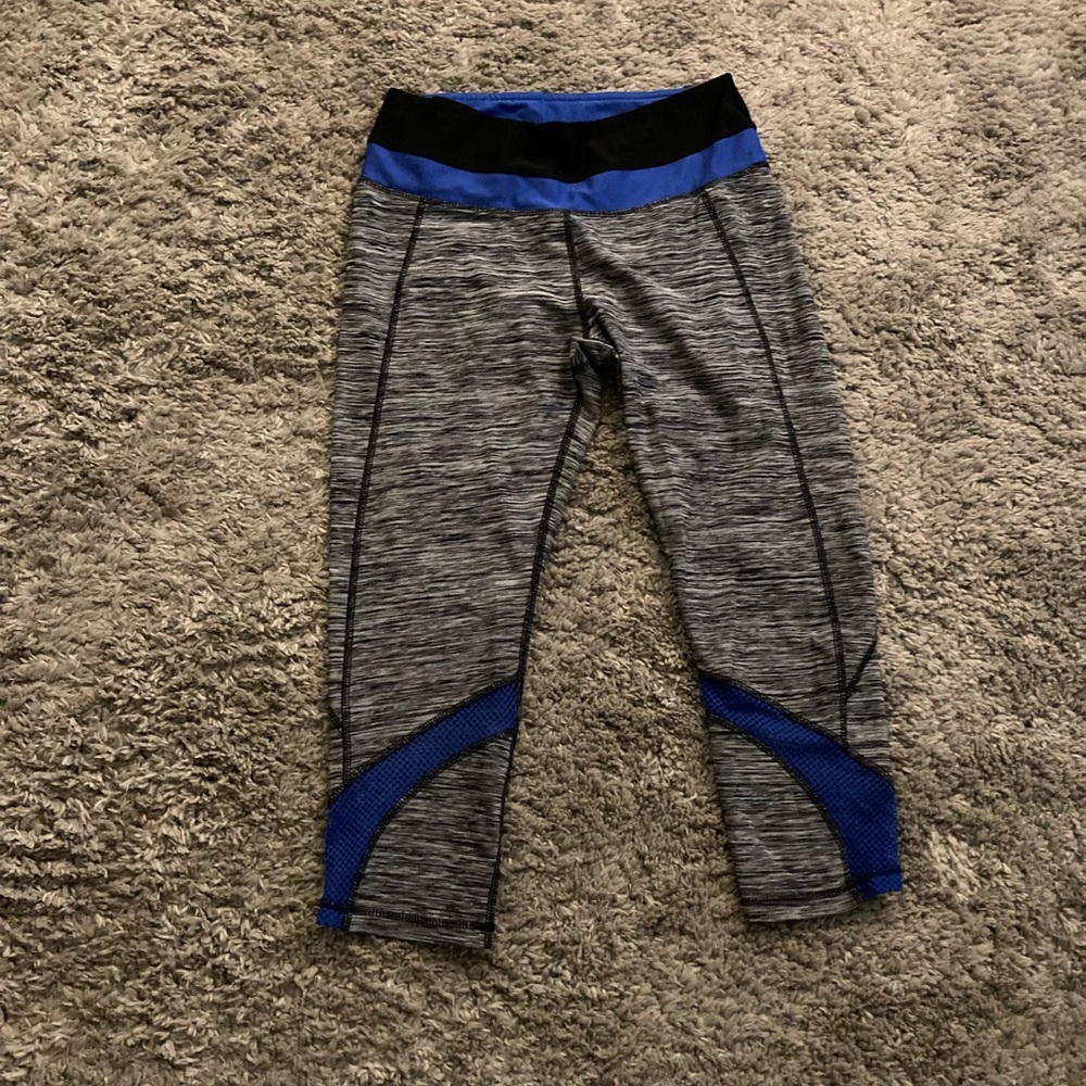 Workout leggings. Capris